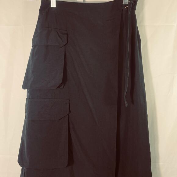 Urban Outfitters Cargo Wrap Skirt - Women Size M - Black - Picture 2 of 5